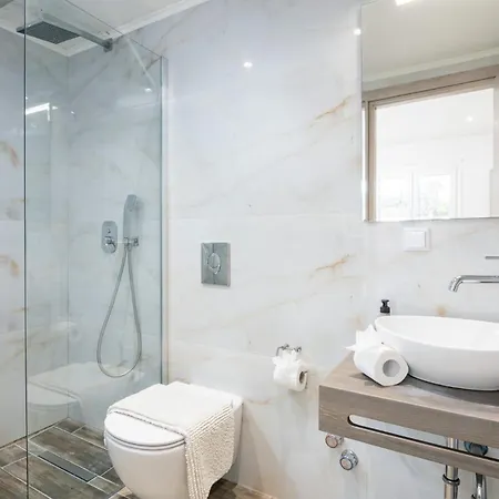 Windrose - Shared Pool Apartament Ýpsos