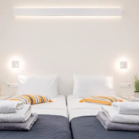 Windrose - Shared Pool Apartament Ýpsos